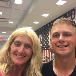 Meet your Posher, Kimberly